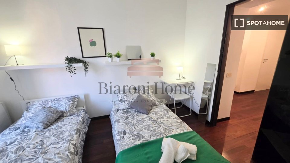 Double room Milan, 7 beds, 100m² — photo 11