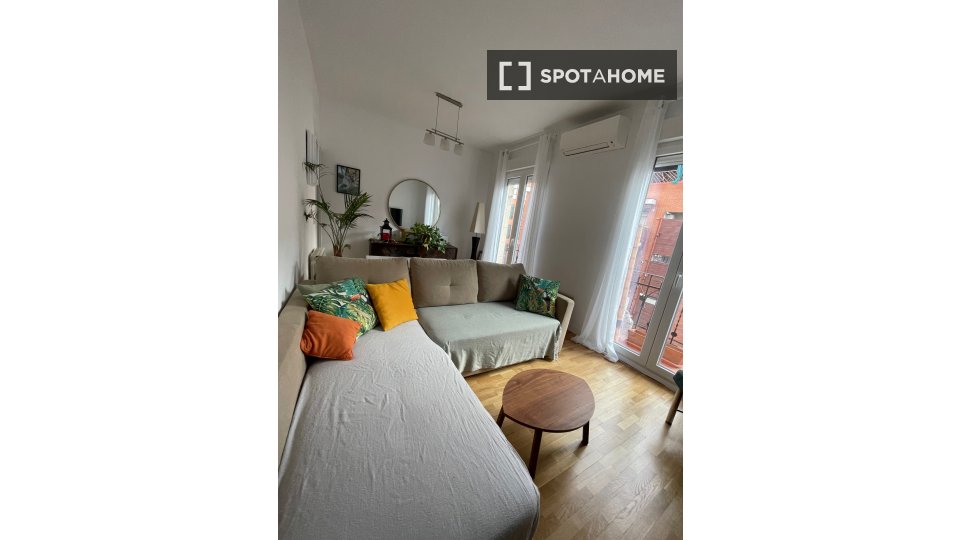 Piso de 1 dormitorio en alquiler en Palos de Moguer, Madrid