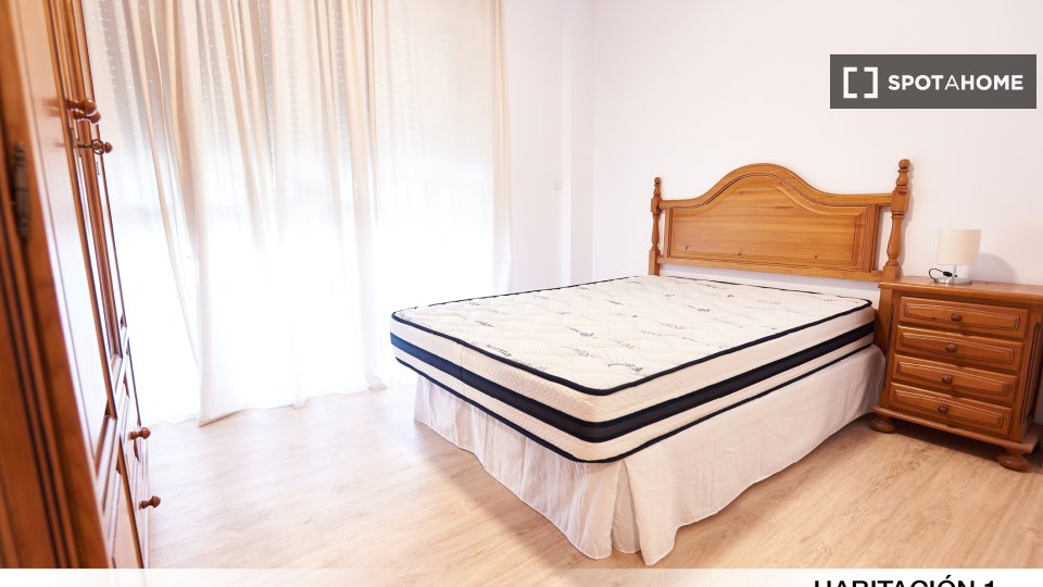 Double room Seville, 5 beds — photo 68