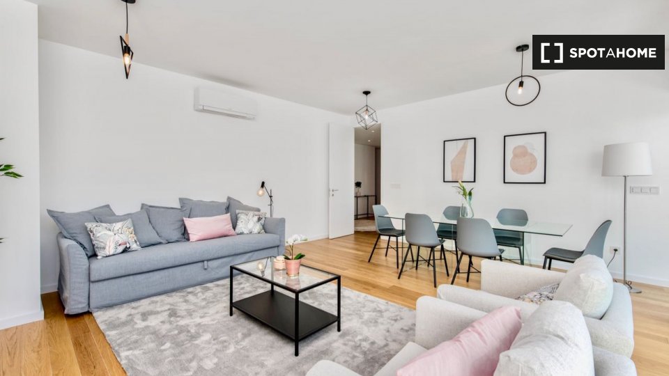 Apartment Lisbon, 2 beds, 130m² — photo 3