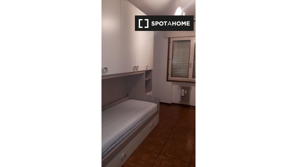 Double room Padua, 3 beds — photo 3