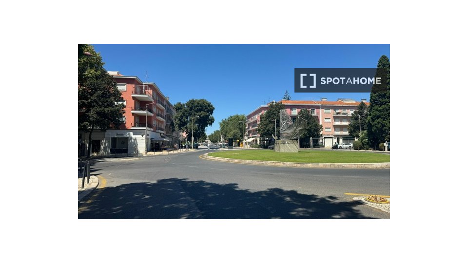 Double room Lisbon, 4 beds, 120m² — photo 5