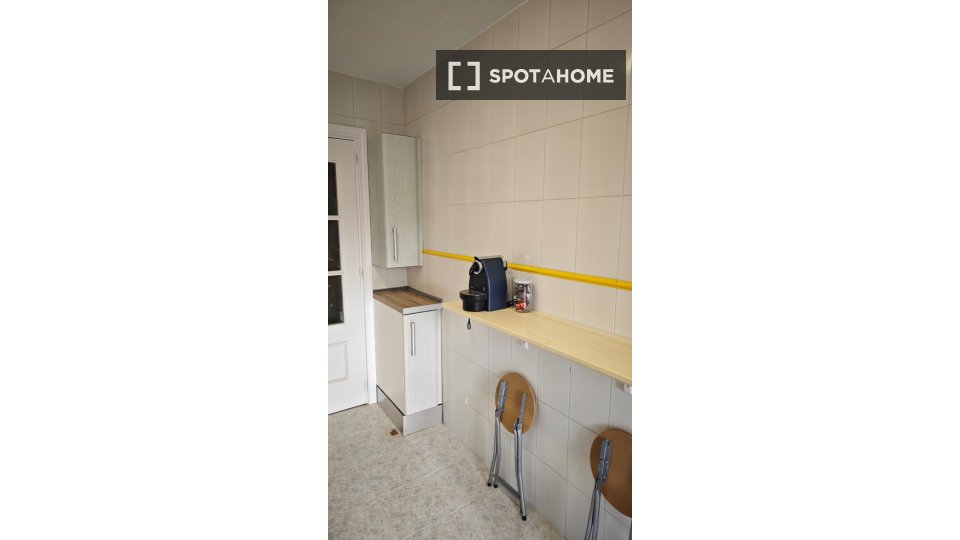 Double room Madrid, 1 bed — photo 4