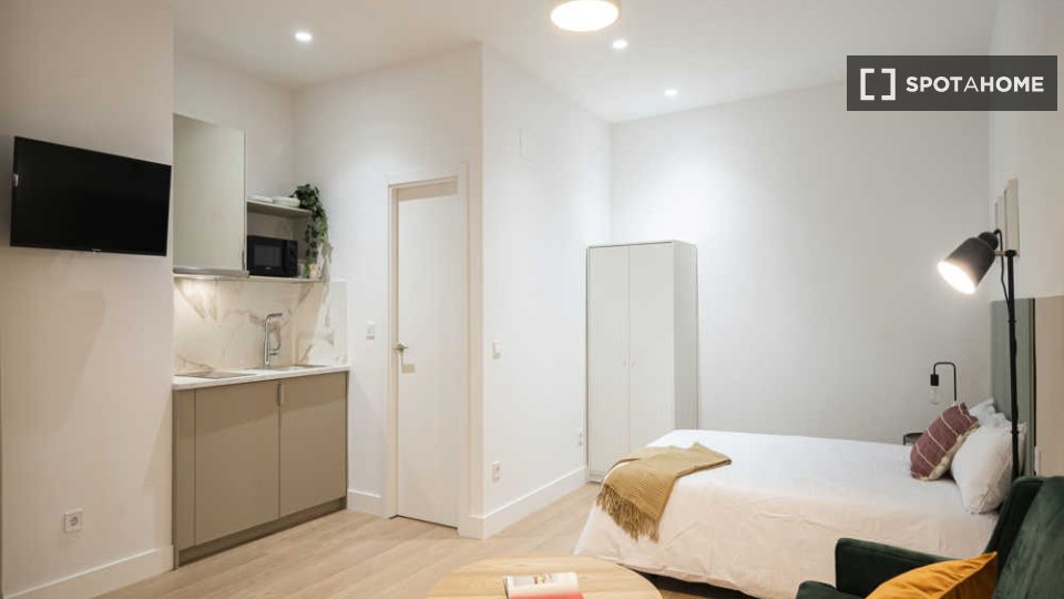Habitación doble Madrid, 16 habitaciones — foto 20