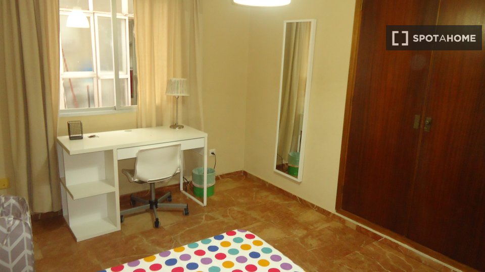 Double room Cordoba, 4 beds, 100m² — photo 24