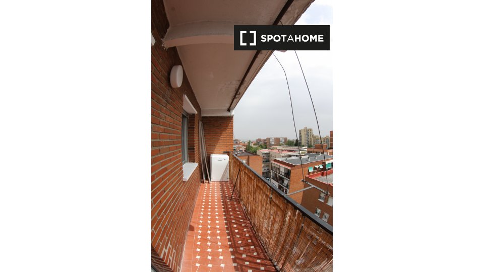 Double room Madrid, 5 beds, 100m² — photo 19