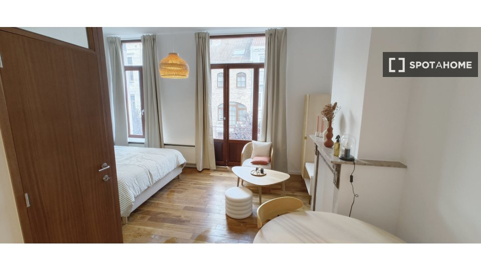 Apartment mono Brussels, 28m² — photo 4