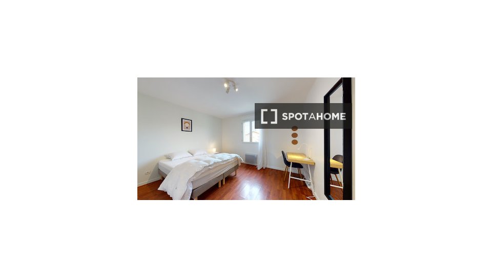 Double room Paris, 21 beds — photo 8