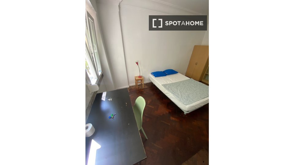Double room Lisbon, 7 beds, 100m² — photo 32
