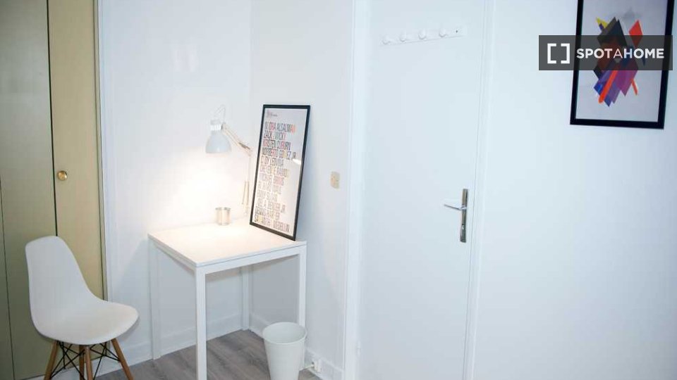 Double room Paris, 4 beds, 90m² — photo 6