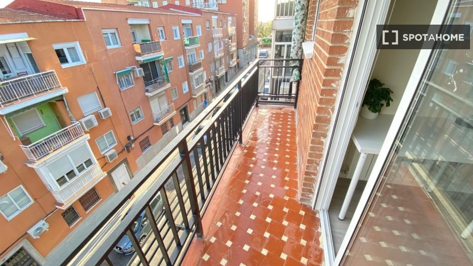 Chambre double Madrid, 3 chambres — photo 19