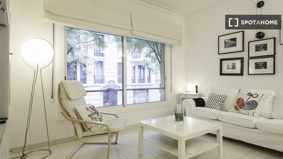 Apartment Barcelona, 2 beds, 63m² — photo 7