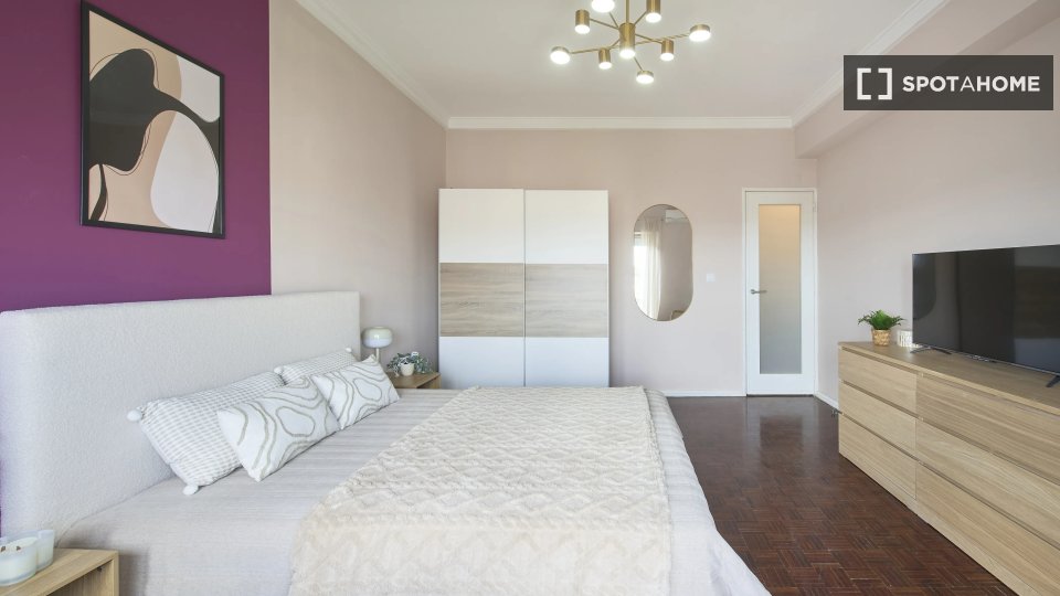 Double room Lisbon, 4 beds — photo 3