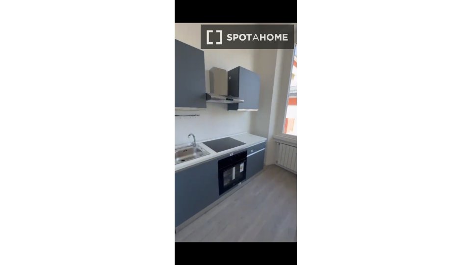 Double room Milan, 3 beds, 70m² — photo 6