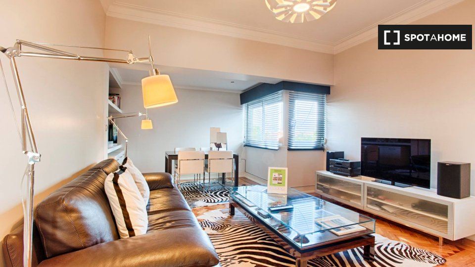 Apartment Lisbon, 3 beds, 110m² — photo 6
