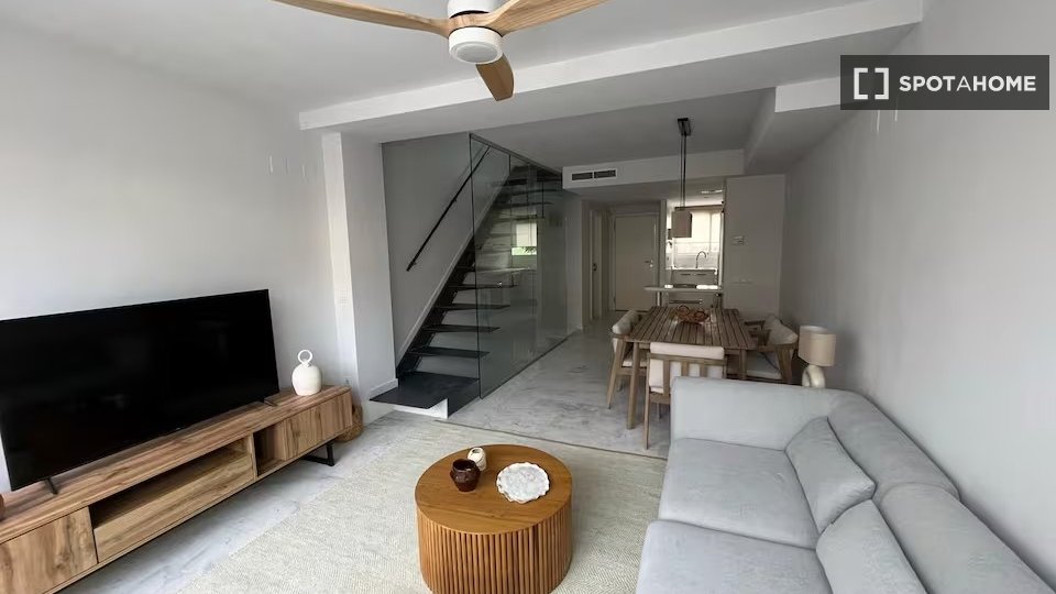 Apartment Alicante, 3 beds — photo 10