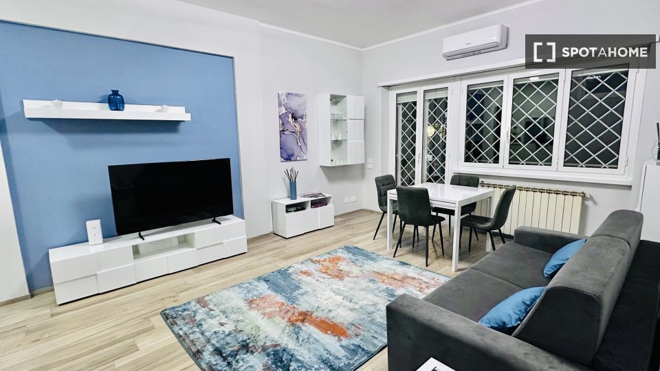 Apartment Rome, 1 bed, 71m² — photo 8