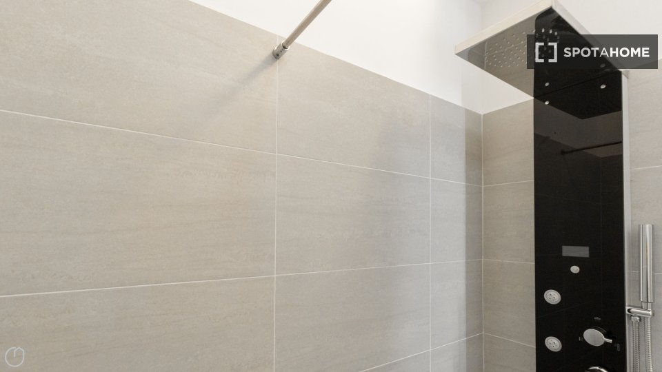 Apartment Milan, 1 bed, 37m² — photo 20