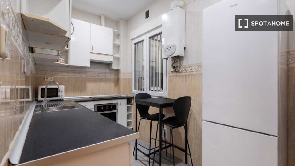 Double room Madrid, 6 beds — photo 28