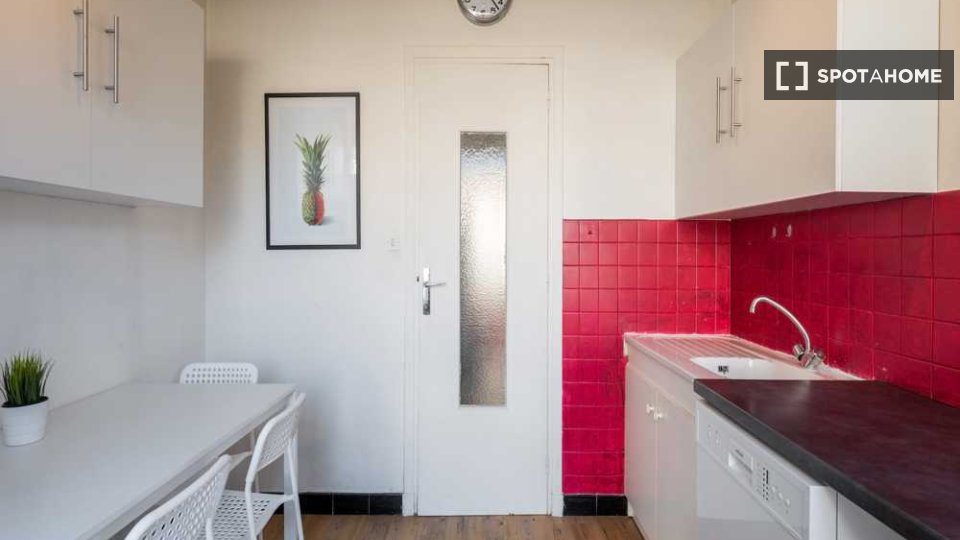 Double room Lyon, 3 beds, 70m² — photo 5