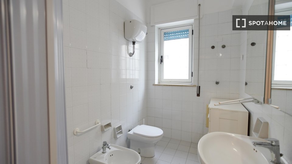 Double room Naples, 5 beds — photo 16