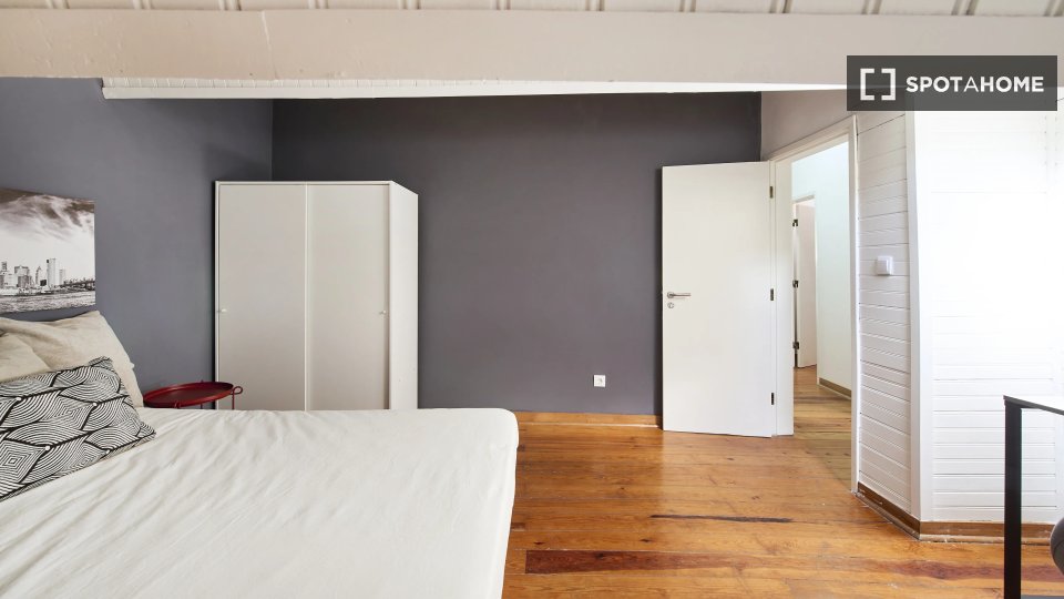 Double room Lisbon, 13 beds — photo 4