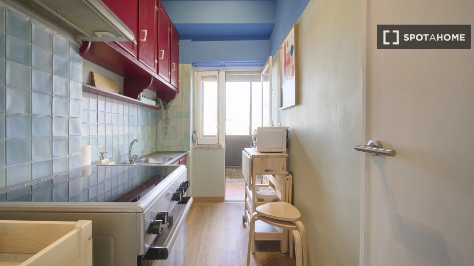 Double room Lisbon, 4 beds — photo 18