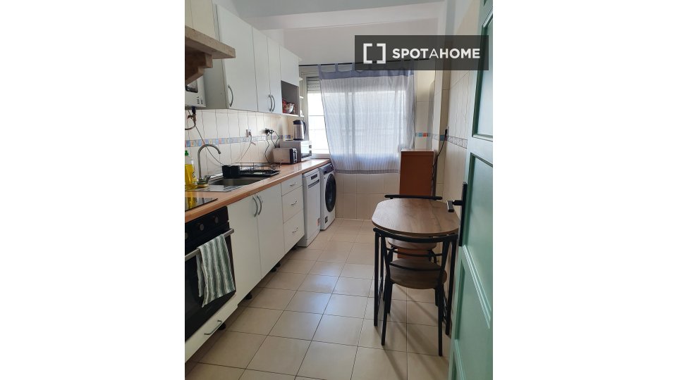 Apartment Lisbon, 2 beds, 70m² — photo 6