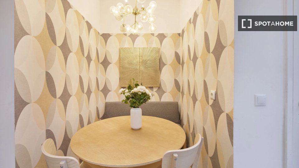 Double room Lisbon, 6 beds — photo 16
