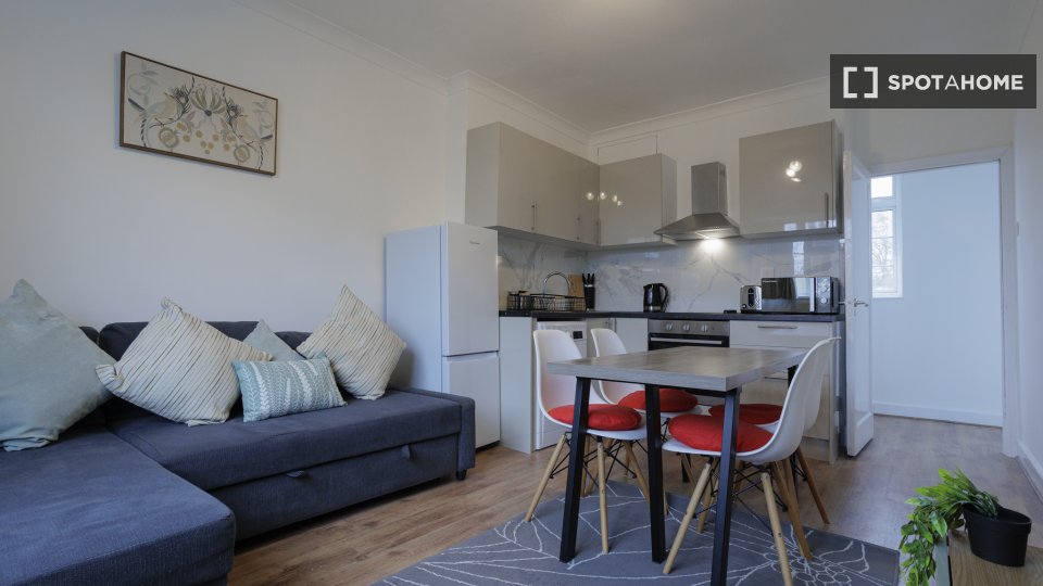 Apartment London, 2 beds — photo 9