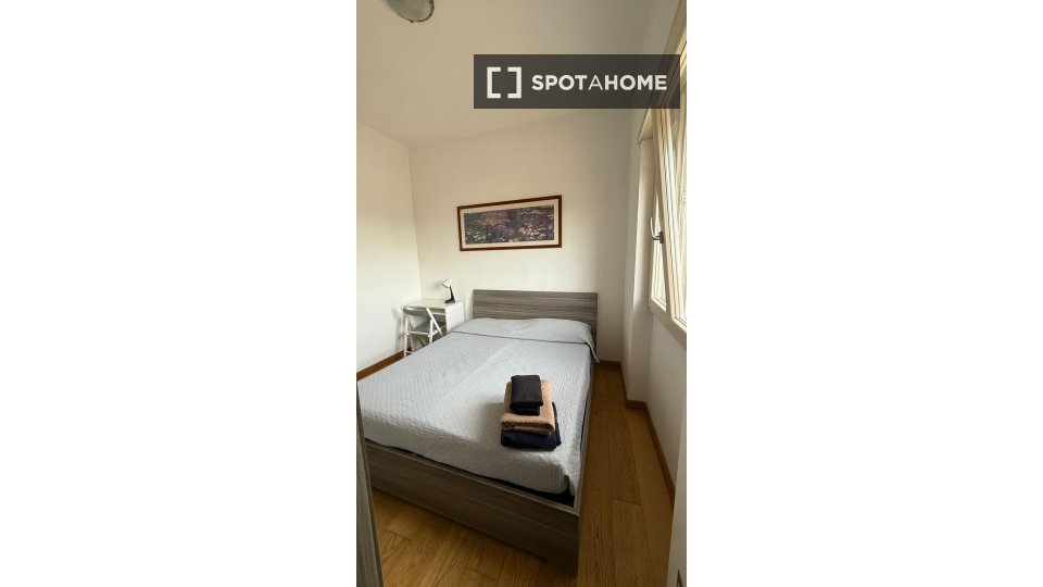 Double room Rome, 3 beds — photo 26