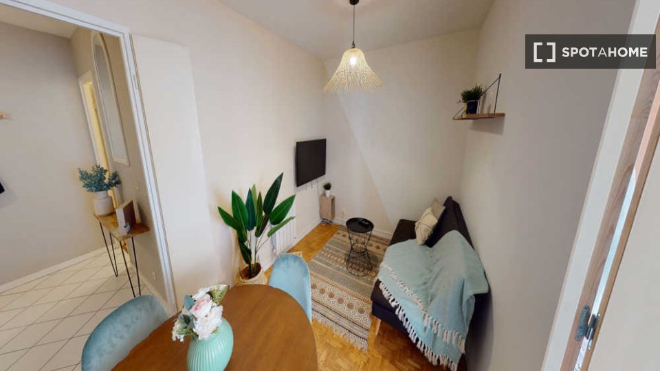 Double room Lyon, 5 beds, 90m² — photo 2