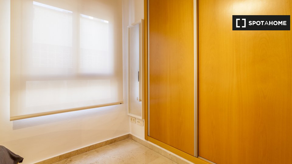Apartment Valencia, 2 beds, 132m² — photo 13