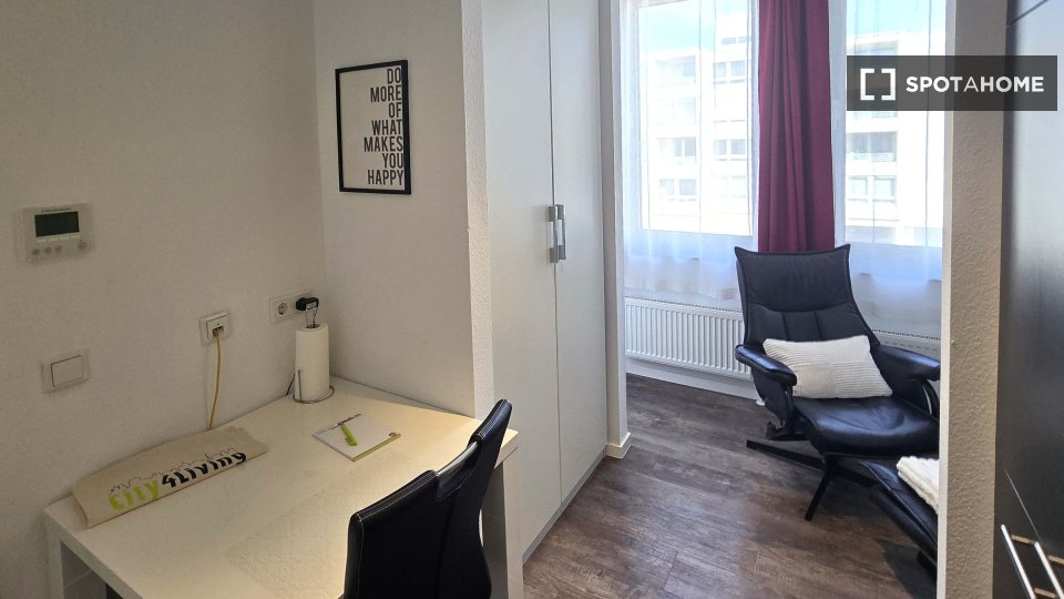 Apartment mono Frankfurt — photo 9