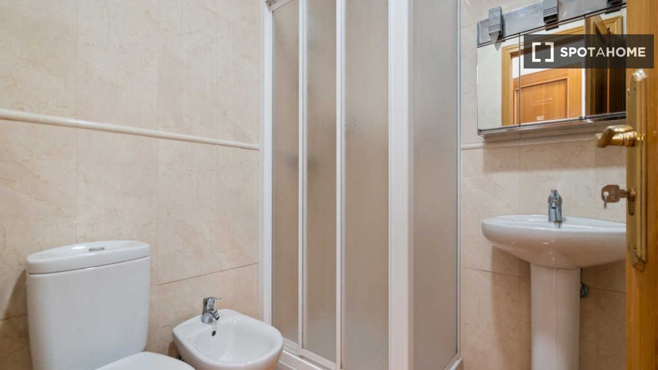 Chambre double Madrid, 34 chambres — photo 18