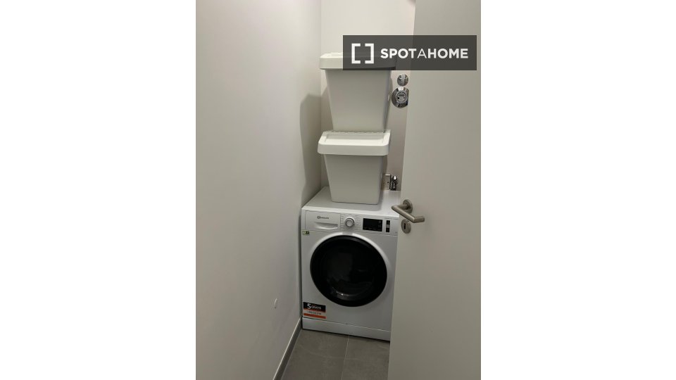 Apartment Munich, 2 beds, 87m² — photo 1