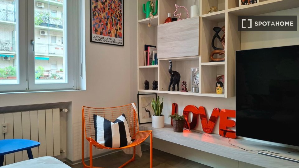 Apartment Milan, 1 bed — photo 2