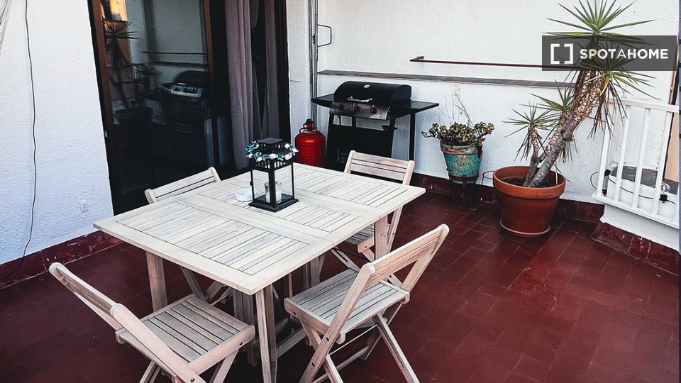 Double room Barcelona, 2 beds, 61m² — photo 16