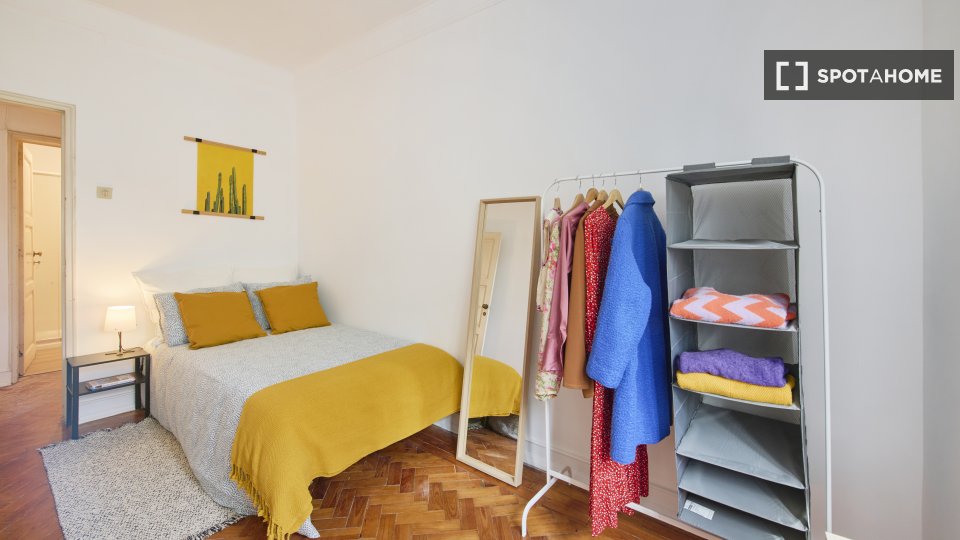 Double room Lisbon, 8 beds — photo 9