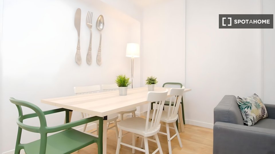 Double room Madrid, 6 beds — photo 37