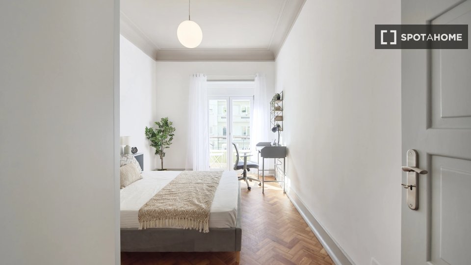 Double room Lisbon, 7 beds — photo 11