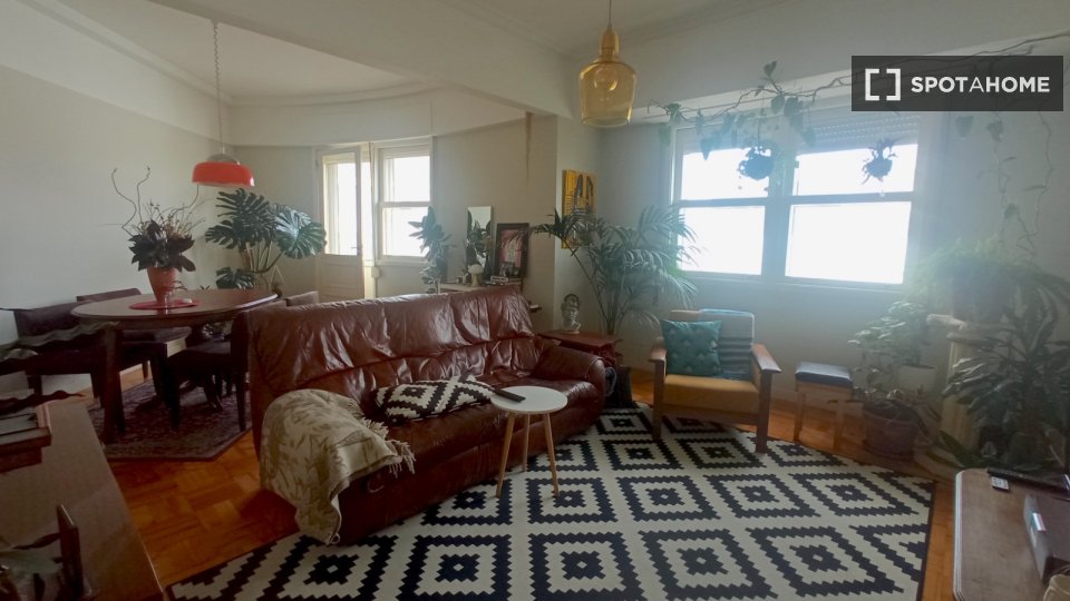 Double room Porto, 3 beds, 100m² — photo 2