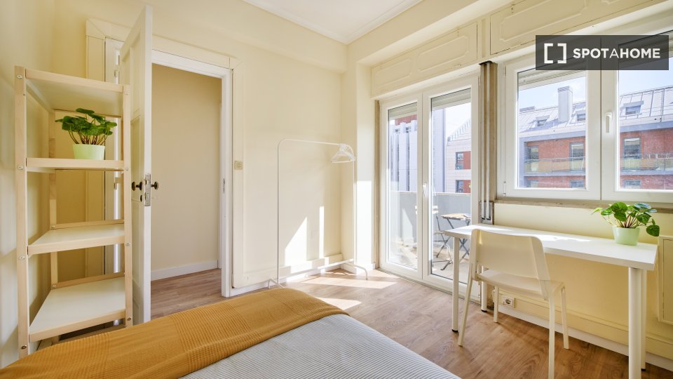 Double room Lisbon, 9 beds, 160m² — photo 38