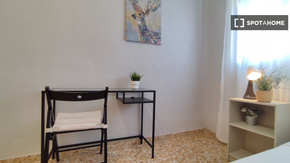 Chambre double Madrid, 4 chambres — photo 16