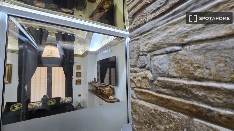 Apartment Rome, 1 bed — photo 17