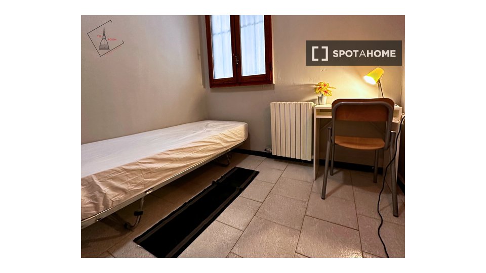 Double room Turin, 3 beds — photo 37