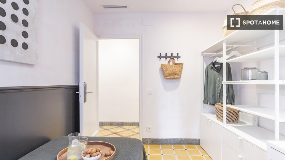 Double room Barcelona, 16 beds, 380m² — photo 14