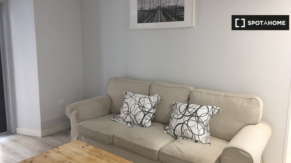 Apartment Madrid, 4 beds, 110m² — photo 1