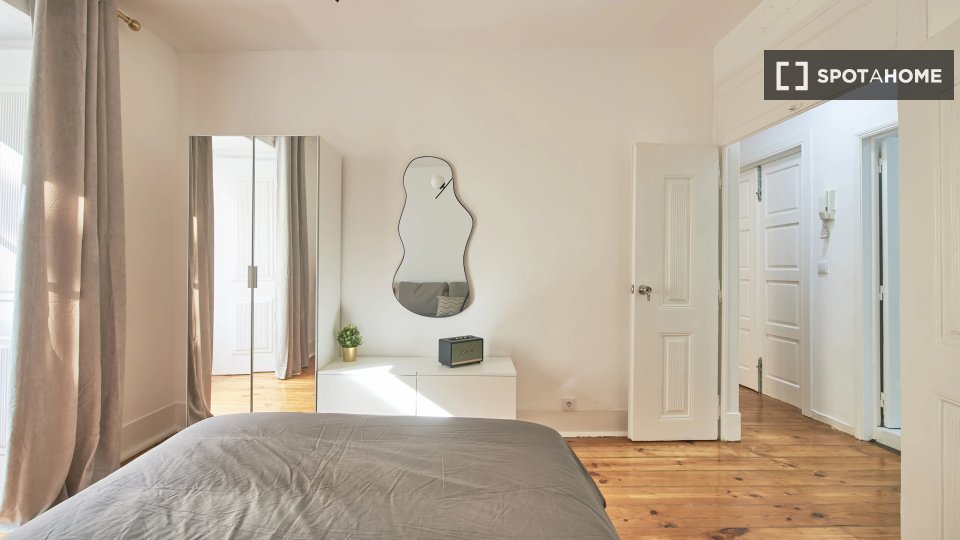 Double room Lisbon, 8 beds — photo 3
