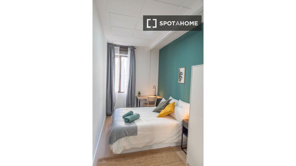 Double room Madrid, 5 beds, 90m² — photo 37